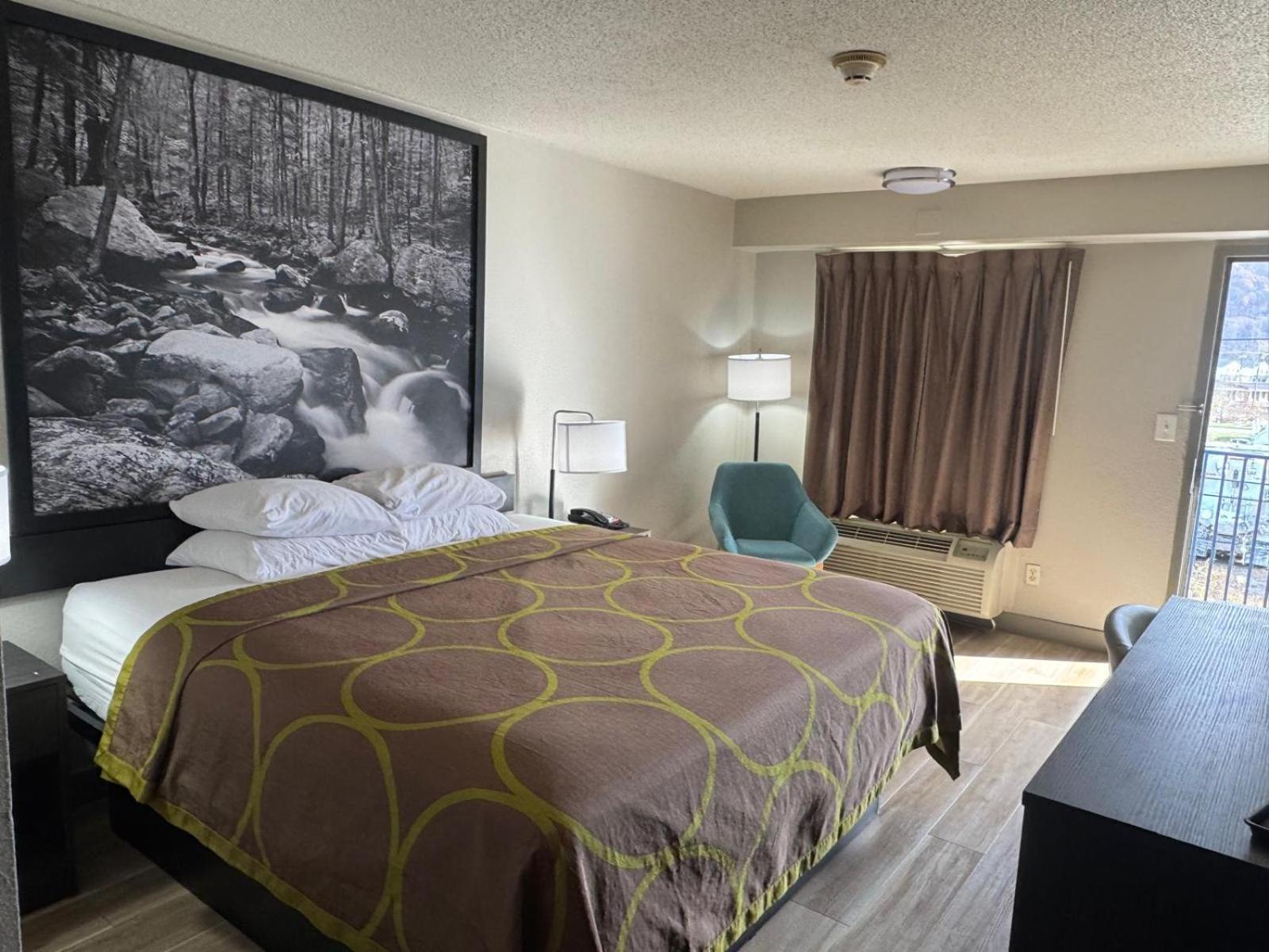 فندق Super 8 By Wyndham Charleston Wv المظهر الخارجي الصورة